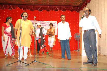 Felicitation to Revolutionary Singer Vangapandu Prasad Rao image03