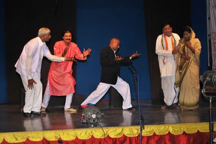 'Mamo Mohanjadaaro' Telugu Drama by Rasaranjani and Kuchipudi Dance by kum. K.L. Praharshita image01